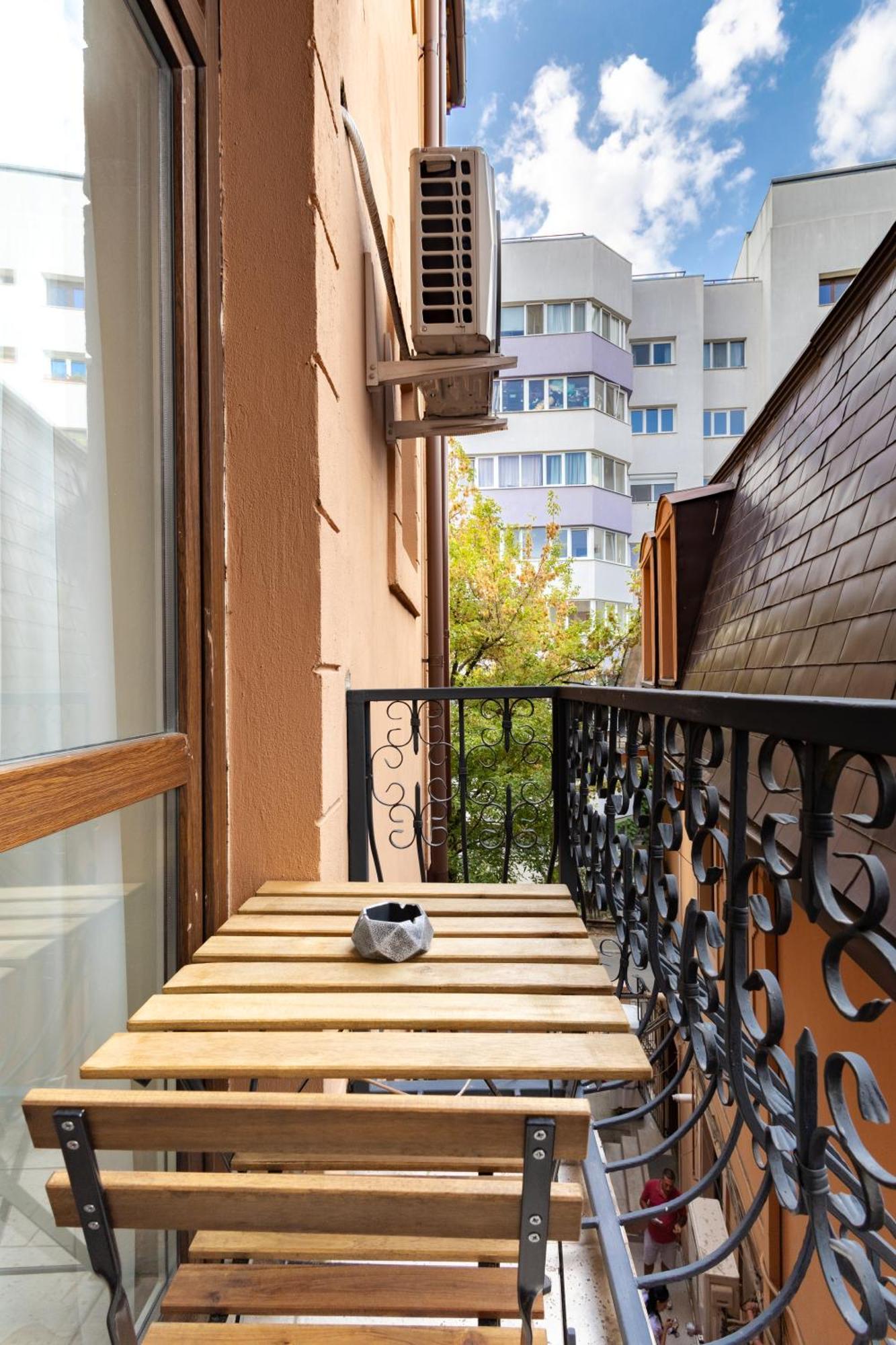Piccolo Mondo By Citybookings Bucureşti Exterior foto