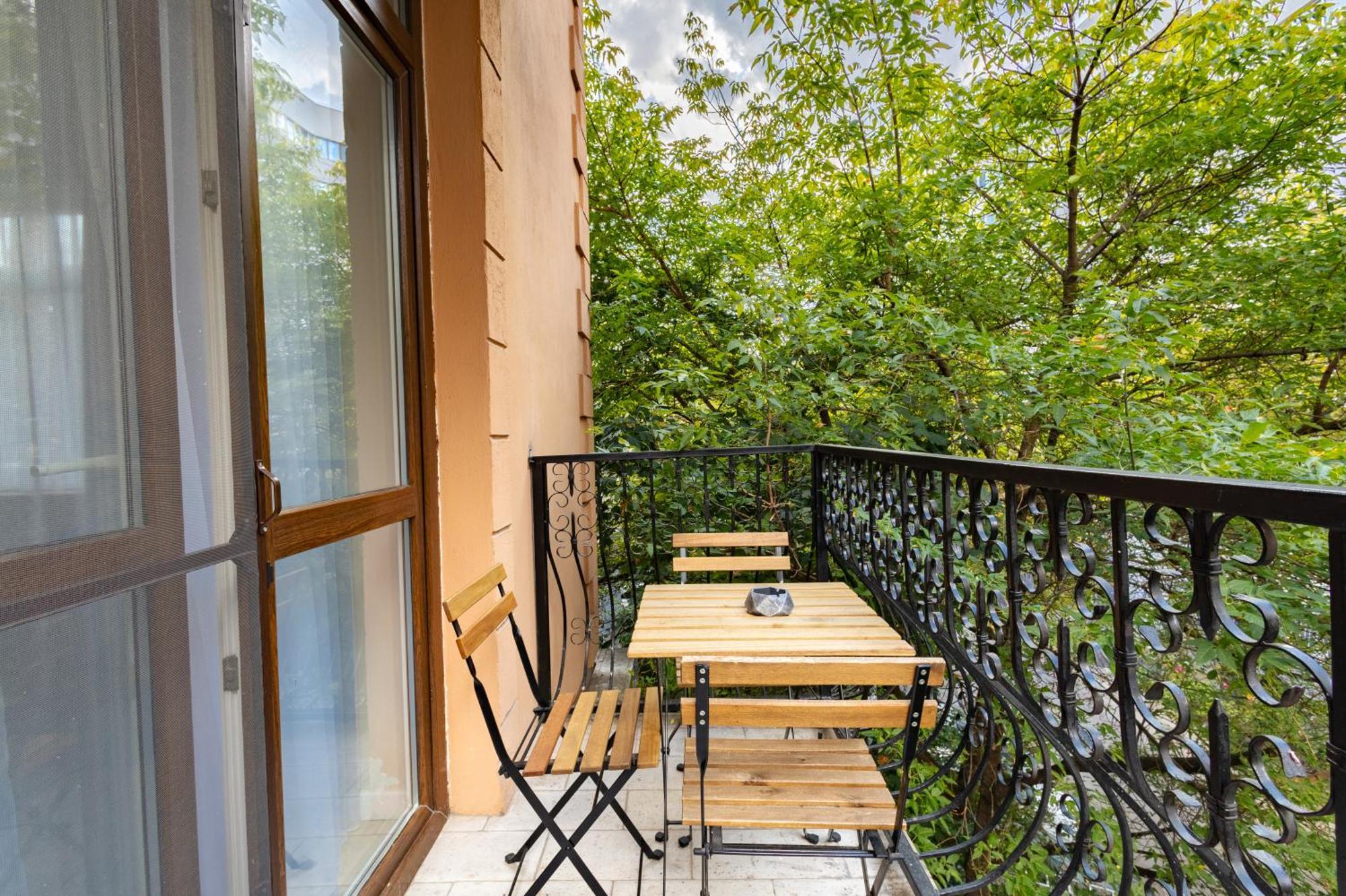 Piccolo Mondo By Citybookings Bucureşti Exterior foto